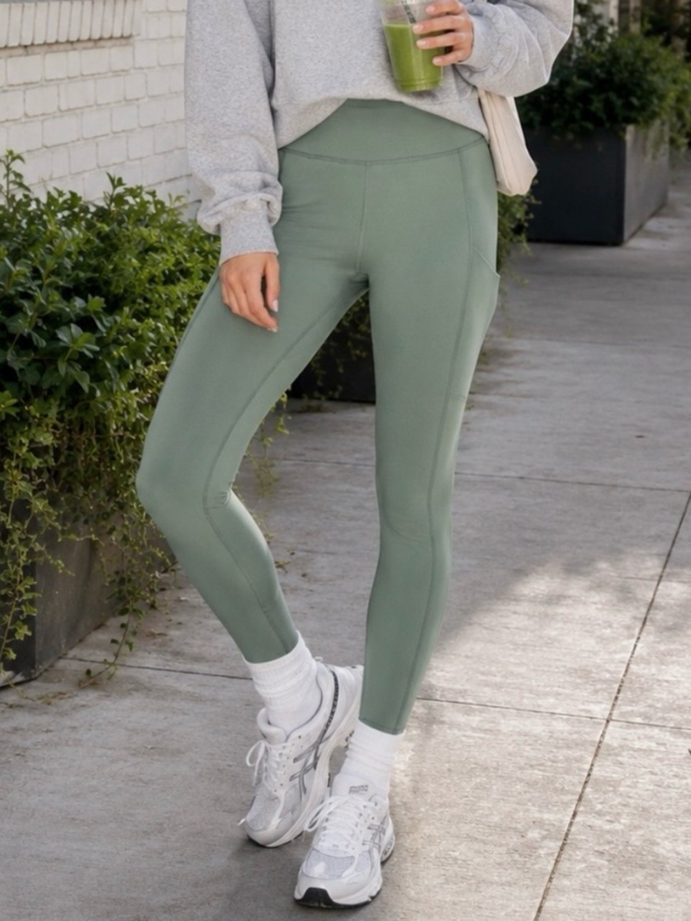 NWT AMERICAN EAGLE The Everything Pocket Highest Waist Legging Green Small